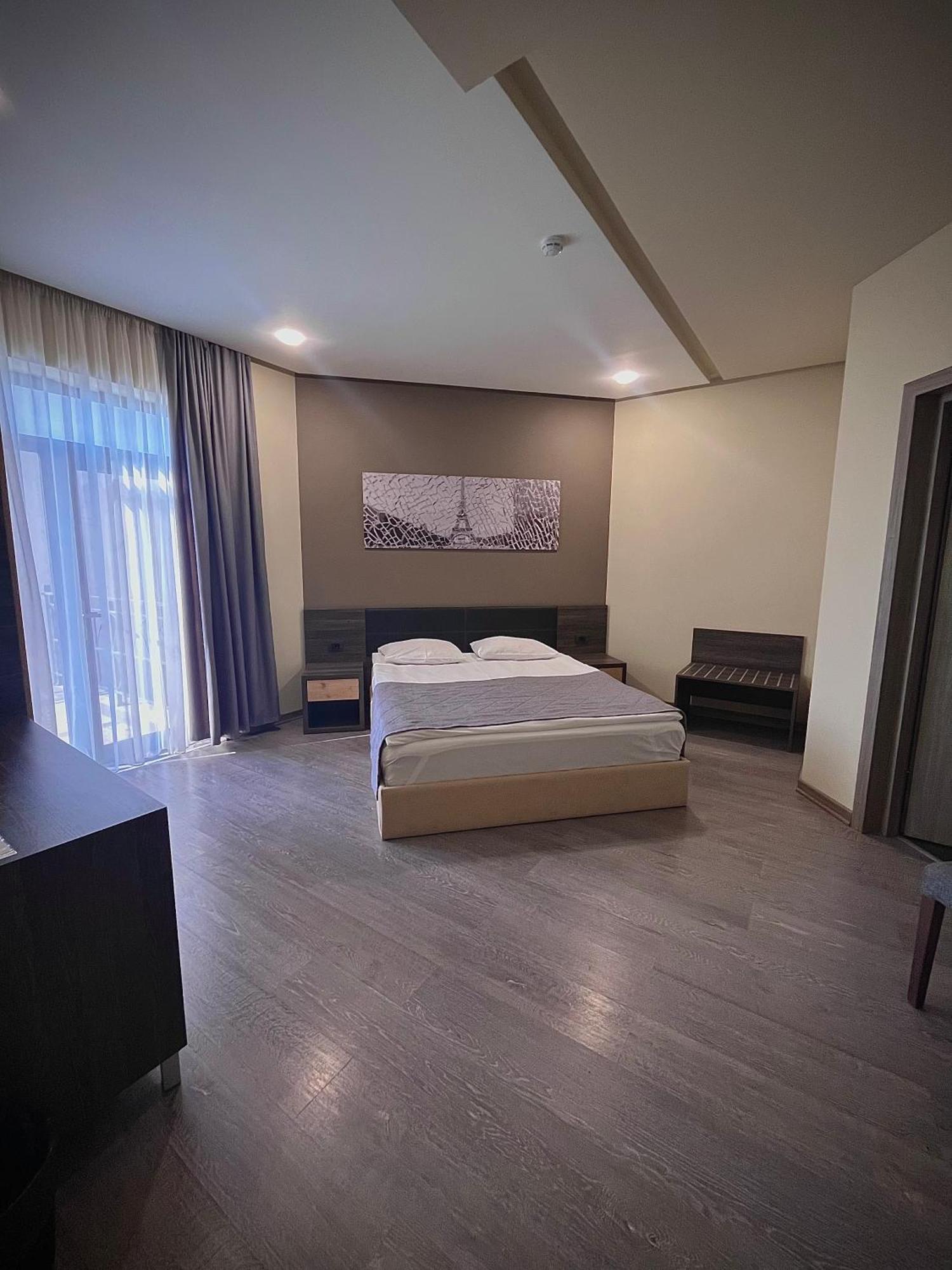Bien Hotel Jerevan Exteriér fotografie