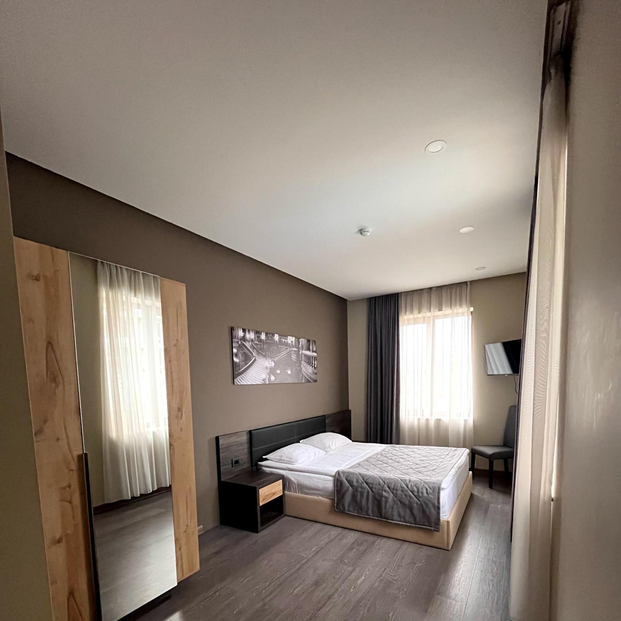 Bien Hotel Jerevan Pokoj fotografie
